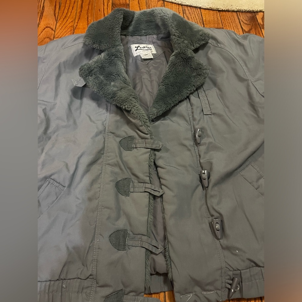 Learsi Jacket - Picture 2 of 6